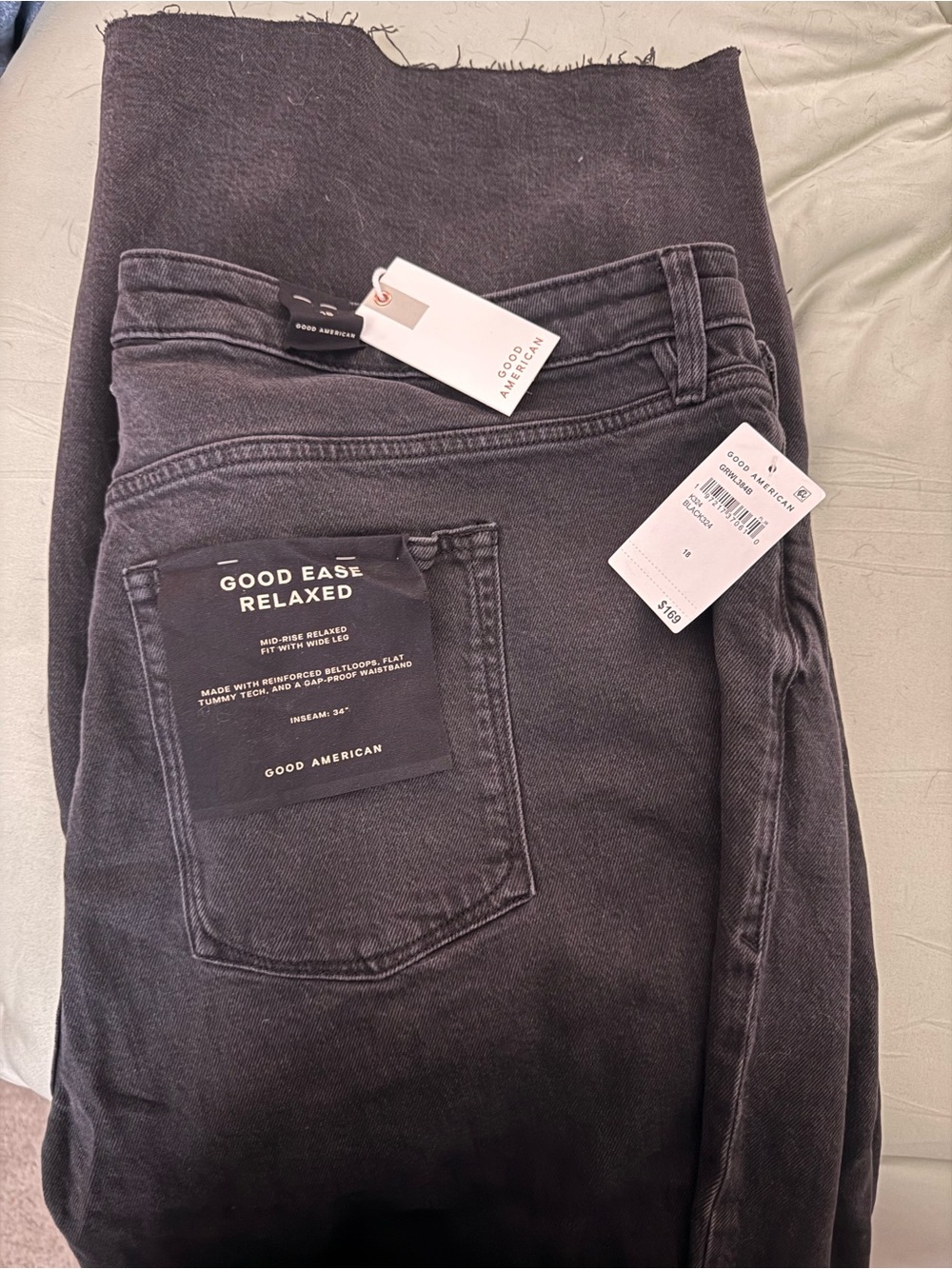 Good American Good Ease Relaxed Women's Jeans - Black